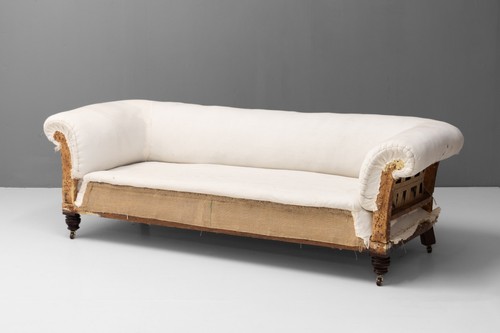 Chesterfield settee - chesterfield,