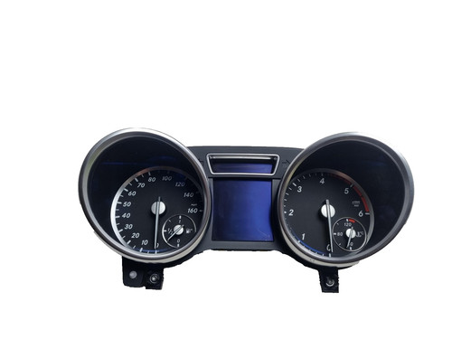 Mercedes speedometer - mercedes, ml