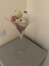 GIANT MARTINI GLASS 50CM XMAS FOLIAGE TABLE CENTRE PIECE ELEGANT SHIMMER SUPERB