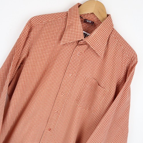 Vintage 70s shirt peaked