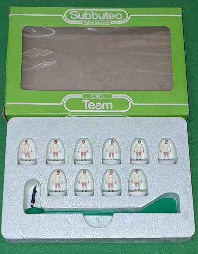 Boxed subbuteo c100 wolves - subbuteo,