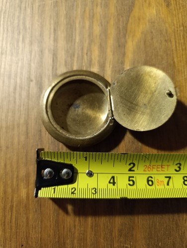 Brass pill snuff box - brass,