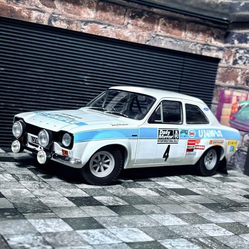 Minichamps ford escort - 1/18,