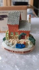 Tetley Tea Folk -  Sydney's Mill House. Vintage 1996. Small Ornament House 6cm 