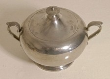 Etains du Manoir Vintage