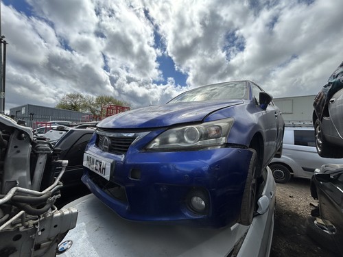 Lexus 200h hybrid - ct,