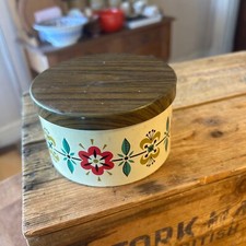 Vintage Small Confectionary / Sweets Tin – Flowers & Wood-Effect Lid – Retro! –
