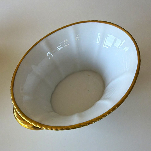 White glossy oval - glossy,