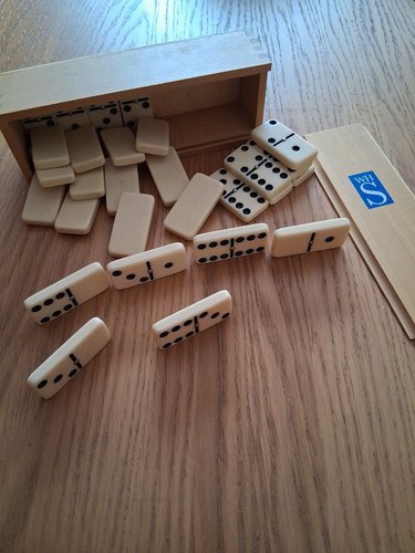 Dominoes set wooden box - wooden,