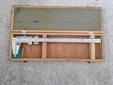 Mitutoyo vernier caliper 300mm - mitutoyo,