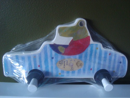 Limited kids wood wall - limited,