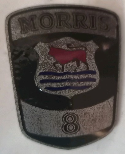 Vintage morris bonnet badge - morris,