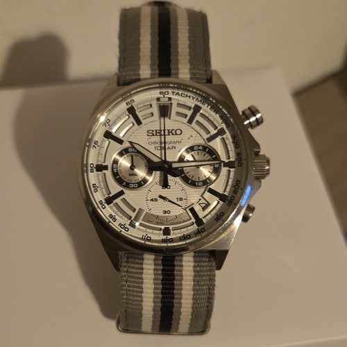 Seiko ssb401p1 chronograph - seiko,