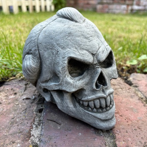 Stone skull garden - stone,