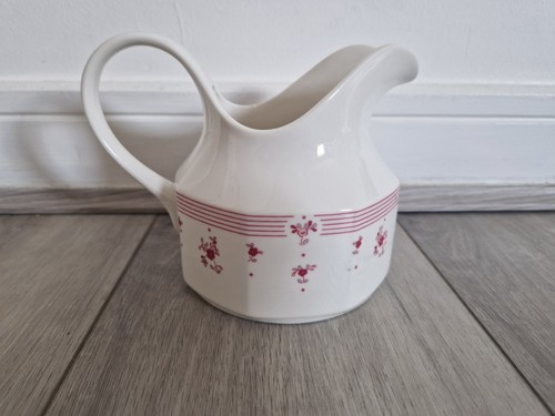 Vintage 1988 royal doulton jug - 1988,