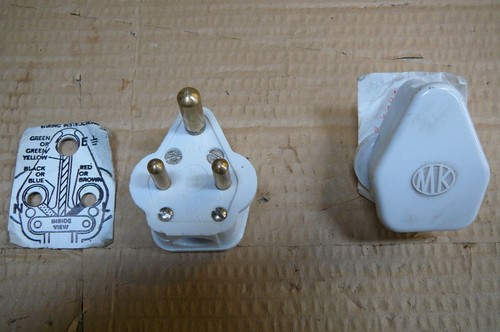 Vintage plug round - ,
