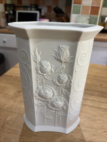 Kaiser white porcelain vase - kaiser,