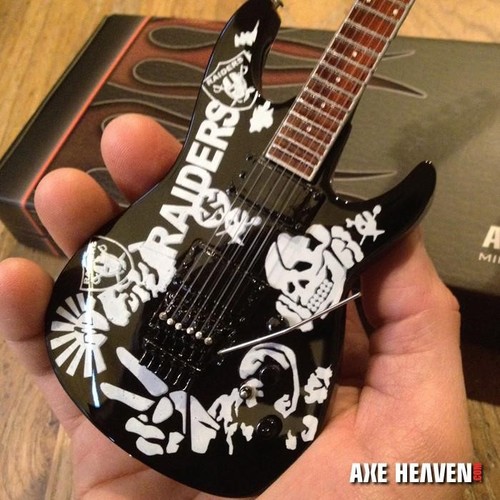 Jeff hanneman raiders 1 4 - -, 1:4