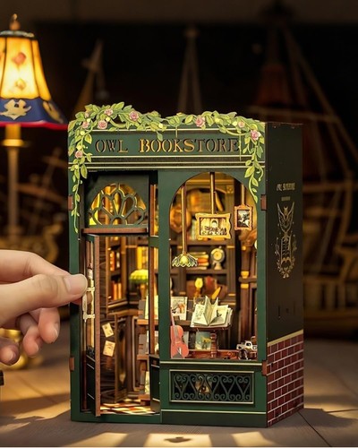 Wooden book nook - nook, kit