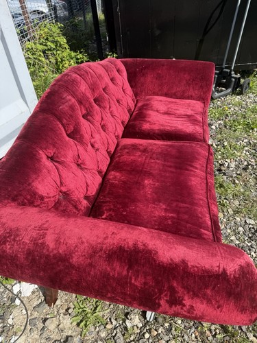 Antique chesterfield beautiful - antique,