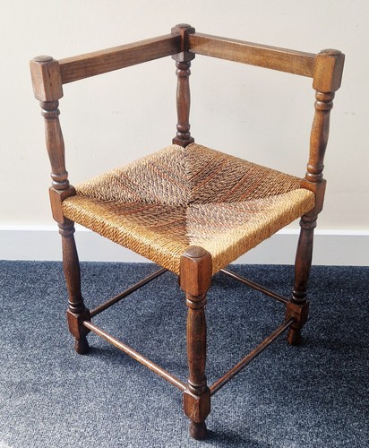 Antique oak corner chair rush - oak,