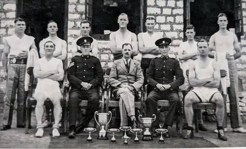 Devonshire reg boxing team - devonshire,
