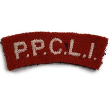 WW2 Princess Patricias Canadian Light Infantry Cloth Shoulder Title Badge Flash