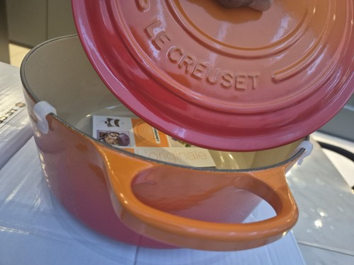 Creuset enamelled cast - -,
