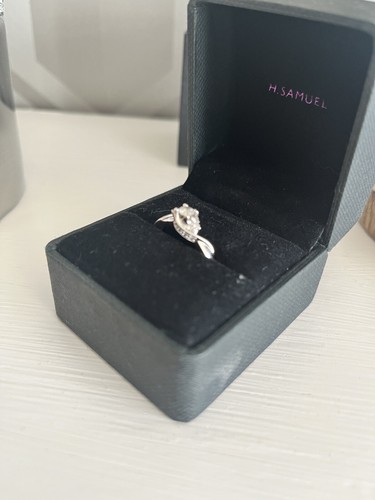18ct white gold - white,