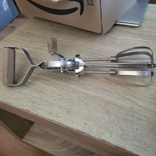 Prestige rotary hand whisk
