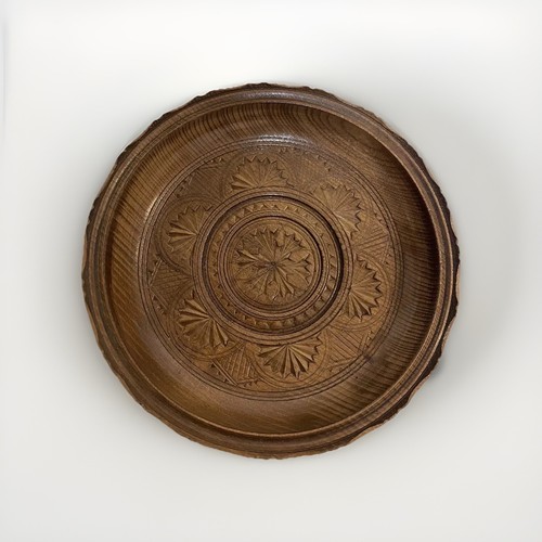 Vintage large wooden carved - large,