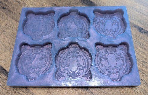 Tiger head shaped silicone - head,