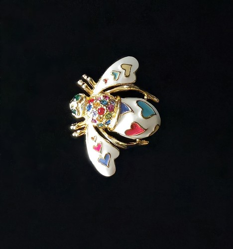 Joan rivers bee brooch pin - rivers,