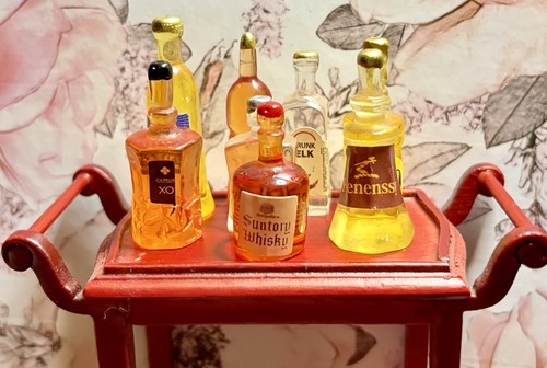 Seconds resin dollhouse - resin,