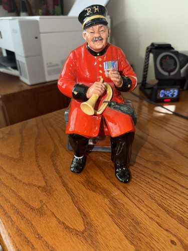 Royal doulton hn2484 - royal, past