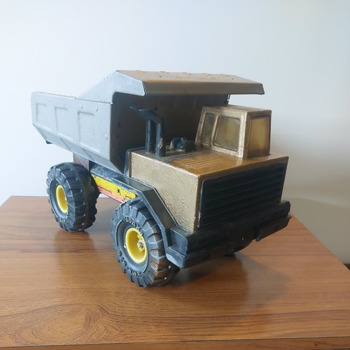 Vintage large tonka - large, truck