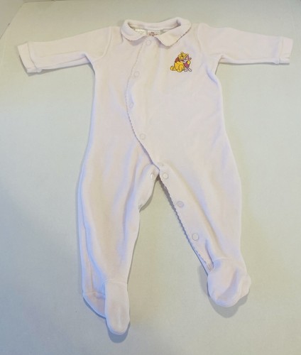 Vintage winnie the pooh - winnie,