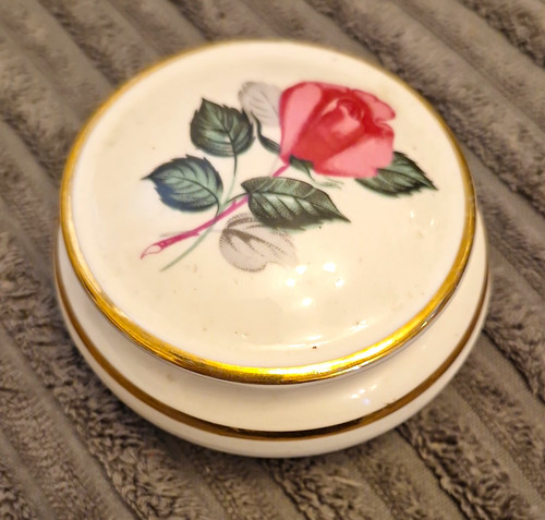Small white porcelain trinket - small,