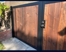Driveway wood gate / metal