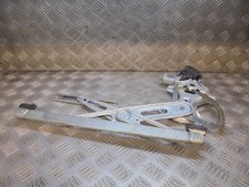 TOYOTA YARIS 2006 1.3 T3 3DR MK2 DRIVERS SIDE FRONT WINDOW REGULATOR 85701-0F010