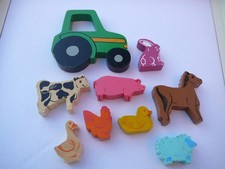 WOODEN TRACTOR AND FARM ANIMALS - PRE SCHOOL/TODDLER-PRETEND PLAY