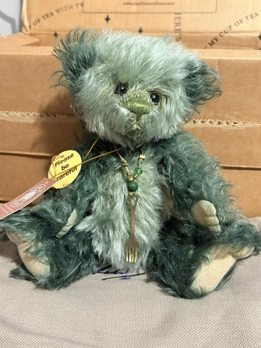 Charlie bears mushy pea - charlie,