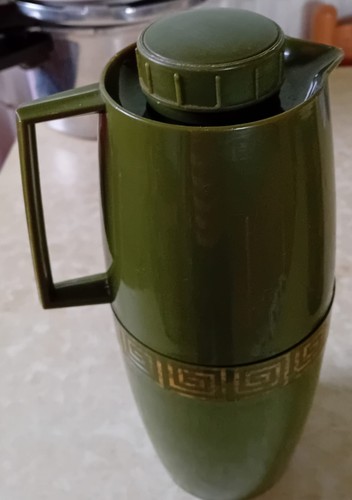 Vintage green vacco vacuum - green,