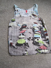 Miss Captain Top Size 12- Beach Scene