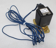 New SMC VCS3-1G-4-D-X2  Pneumatic Solenoid Valve 24V Coil 4 mm