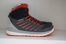 Lowa Made in Europe Axos GTX