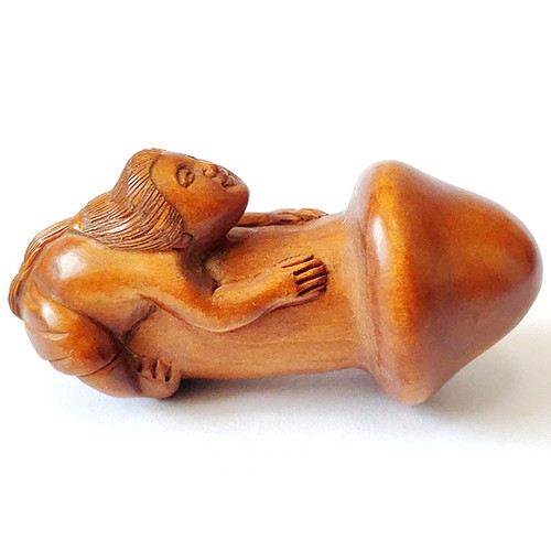 M8125 hand carved - hand,