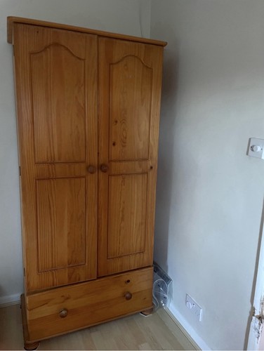 Small pine child bedroom - small,