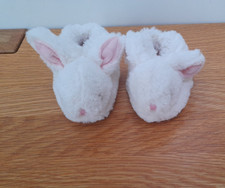 Doudou et Compagnie Paris Rabbit Baby Rattle Bootie Slippers Soft Fur 0-6 months