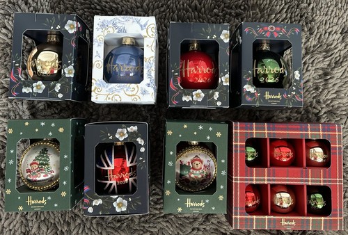 Harrods 2026 dated baubles - ,
